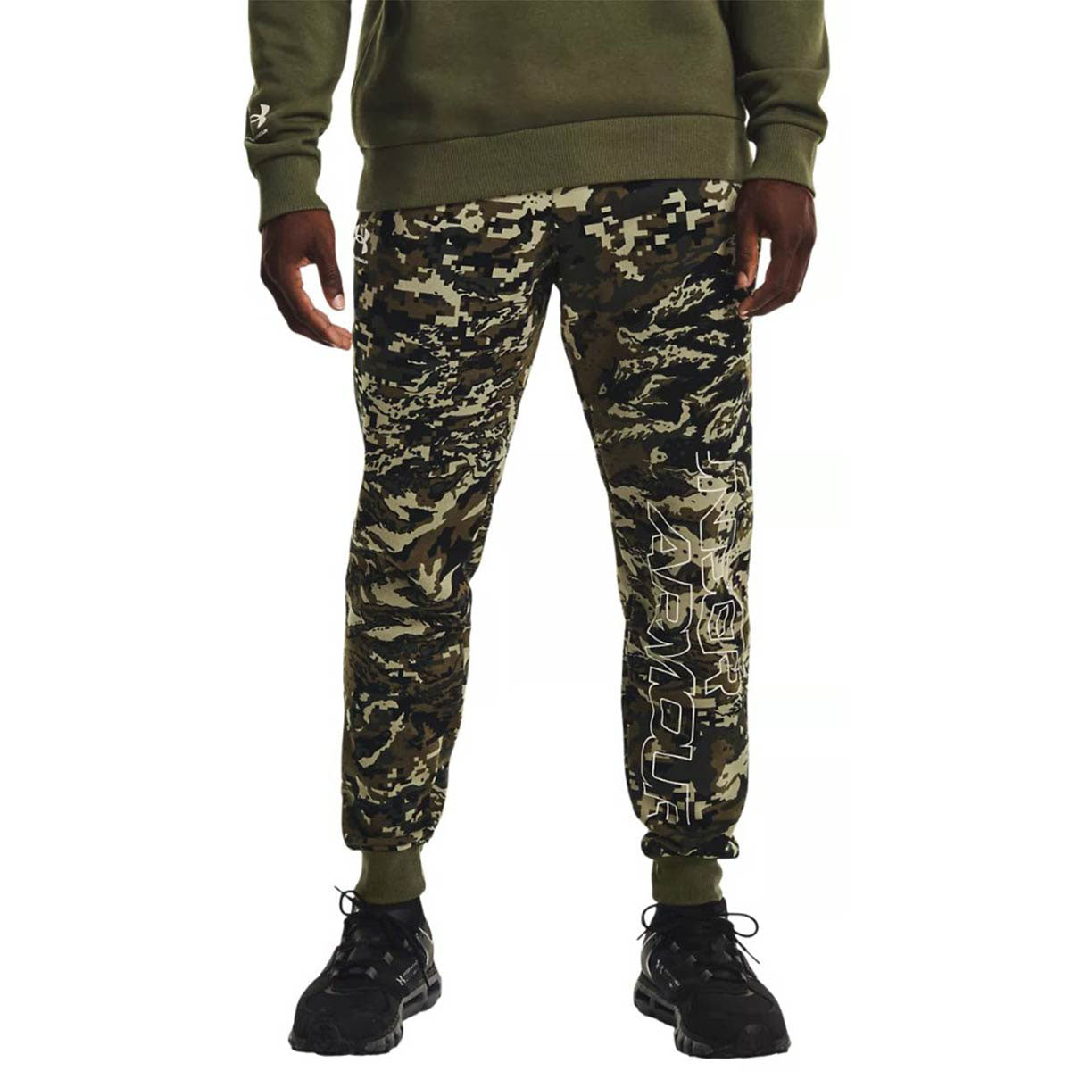 Rival Fleece Camo Script Joggers