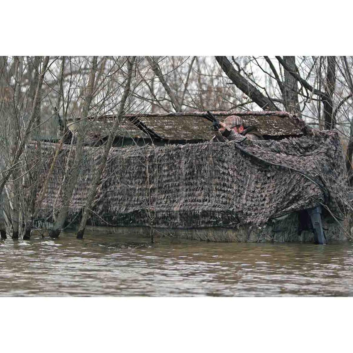 Avery Quick-Set Blind Kit Image in Realtree Max 5