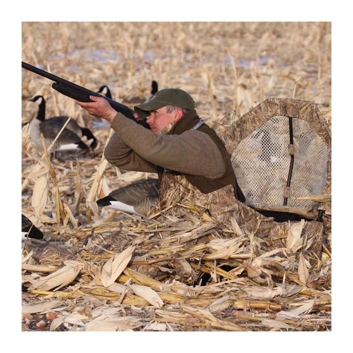 Avery Power Hunter Layout Blind Field Image