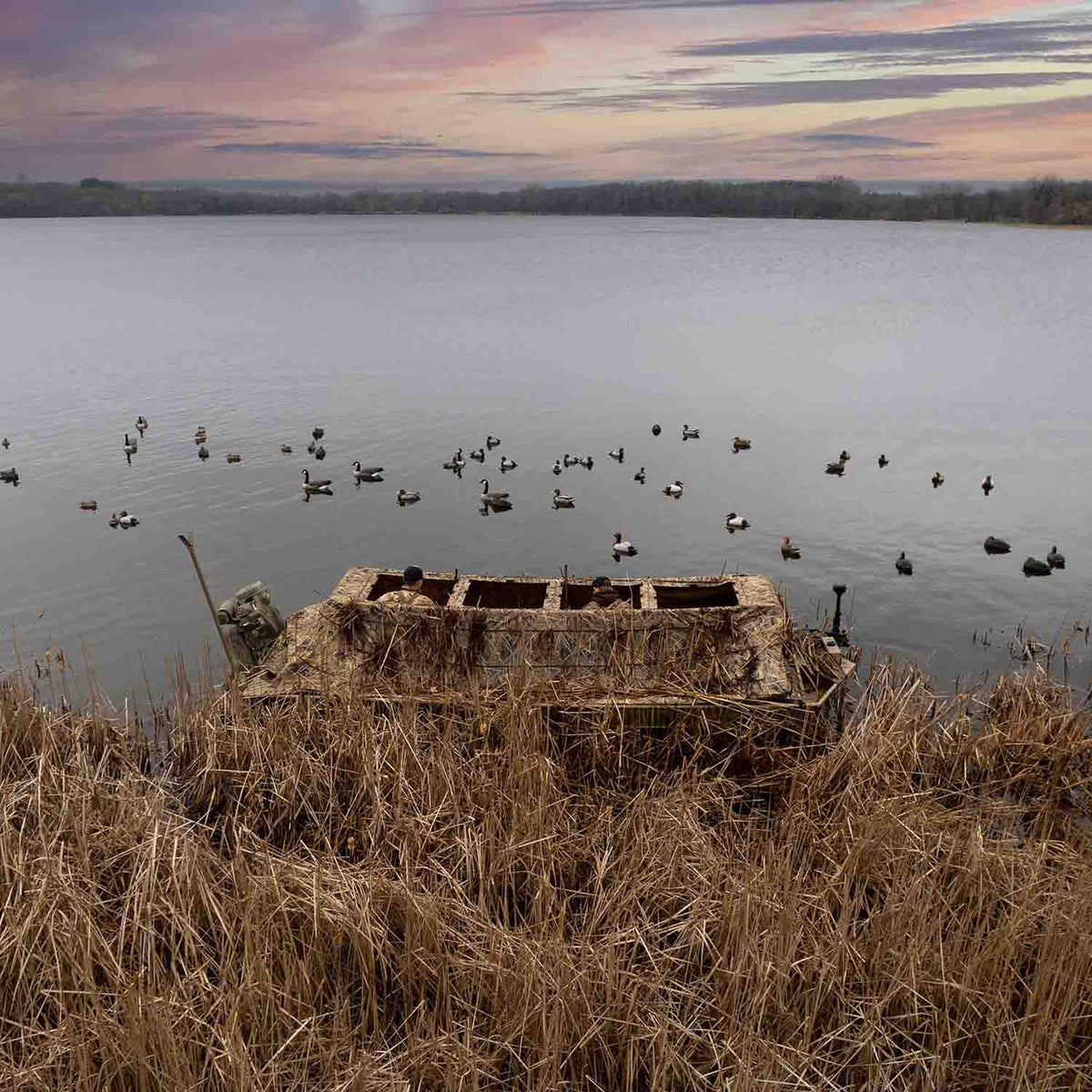 Field Image of the Beavertail 1400 Series Waterfowl Boat Blind.