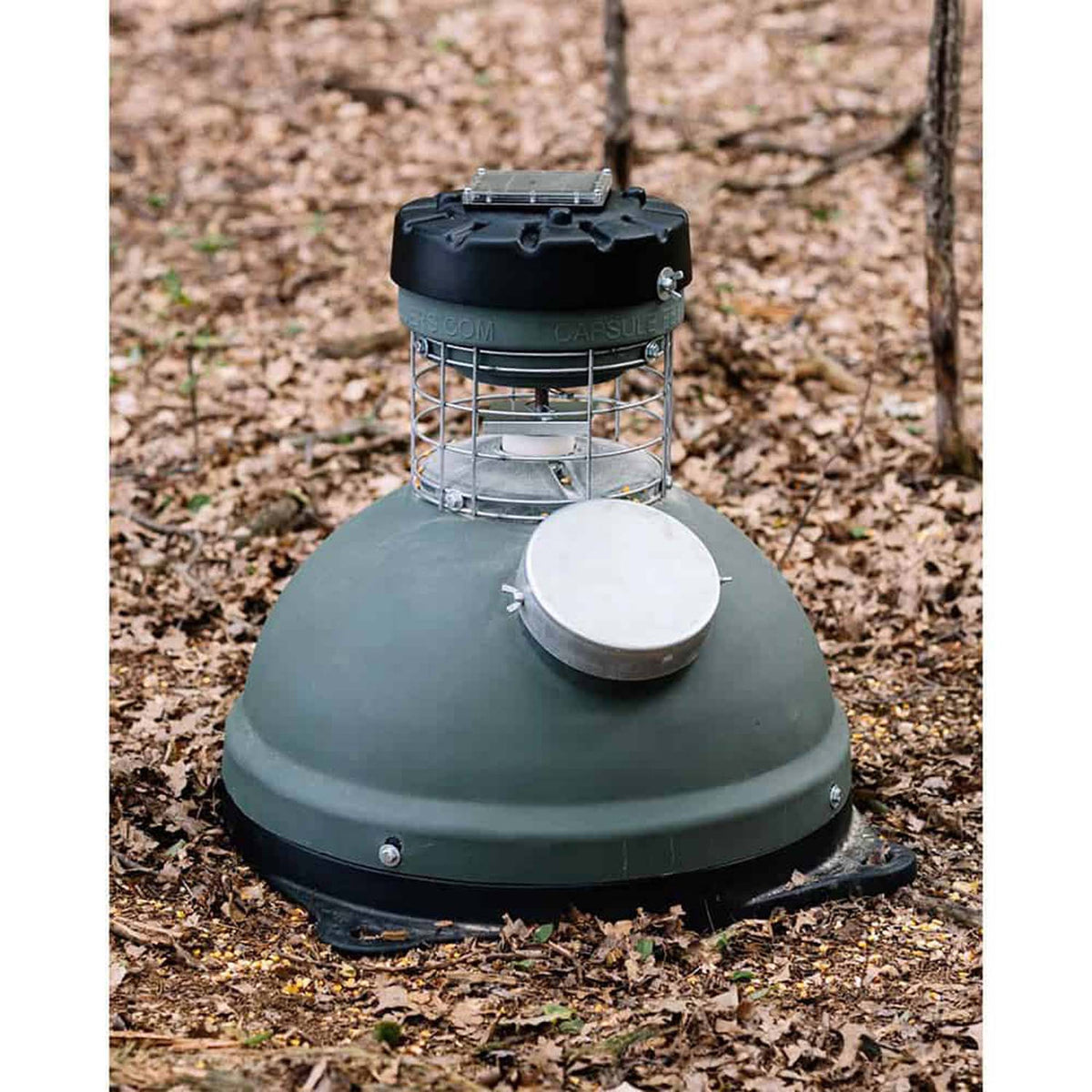 Field Image of the Capsule Game Feeder Capsule with Base
