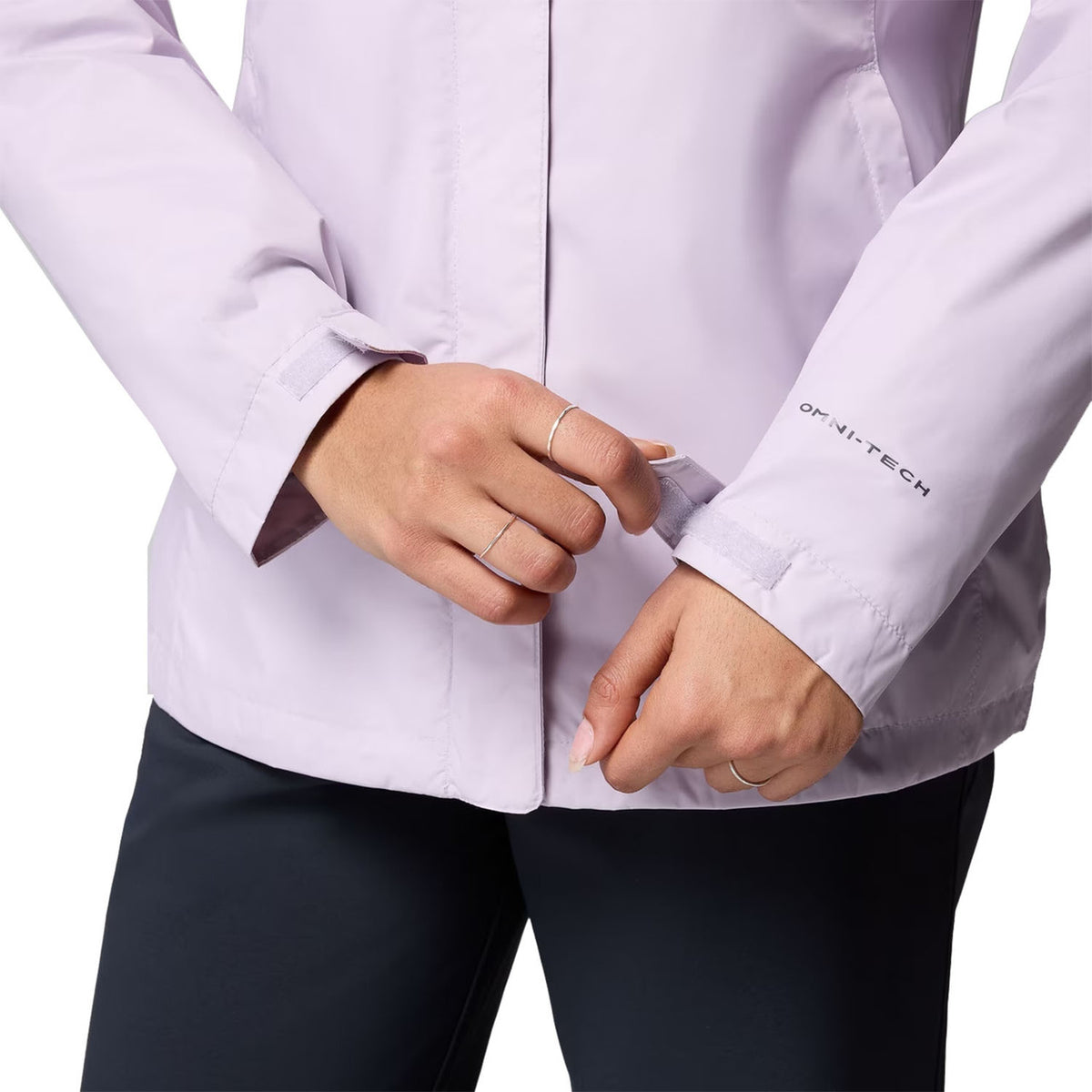 Velcro Cuffs Image of the Columbia Women's Arcadia II Rain Jacket.