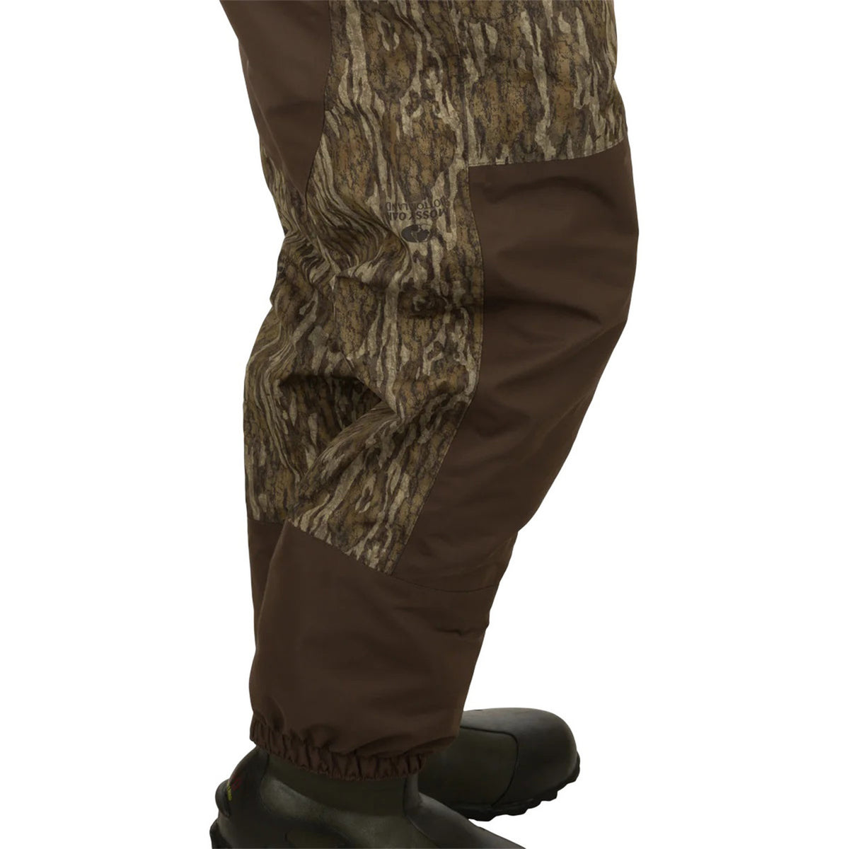 Drake Insulated Guardian Elite Vanguard Breathable Waders Knees Image in Mossy Oak Bottomland