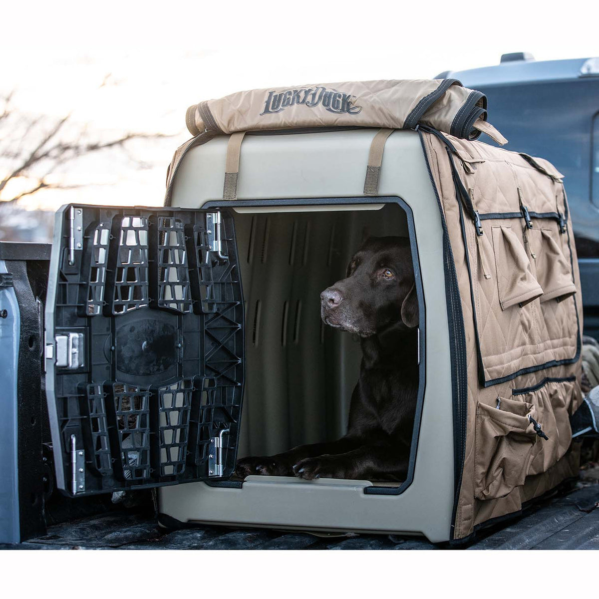 Lucky Duck Lucky Kennel, Large/Prairie Tan Lifestyle Image