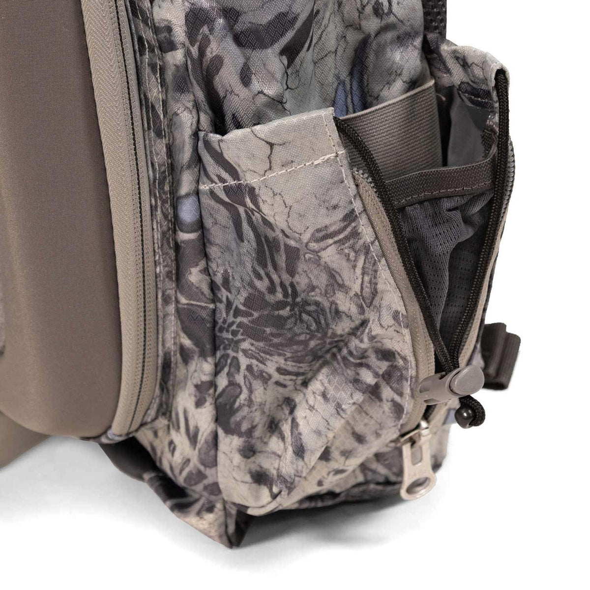 Drink pouch image of the Fishtacker Riverpath Chest Pack.