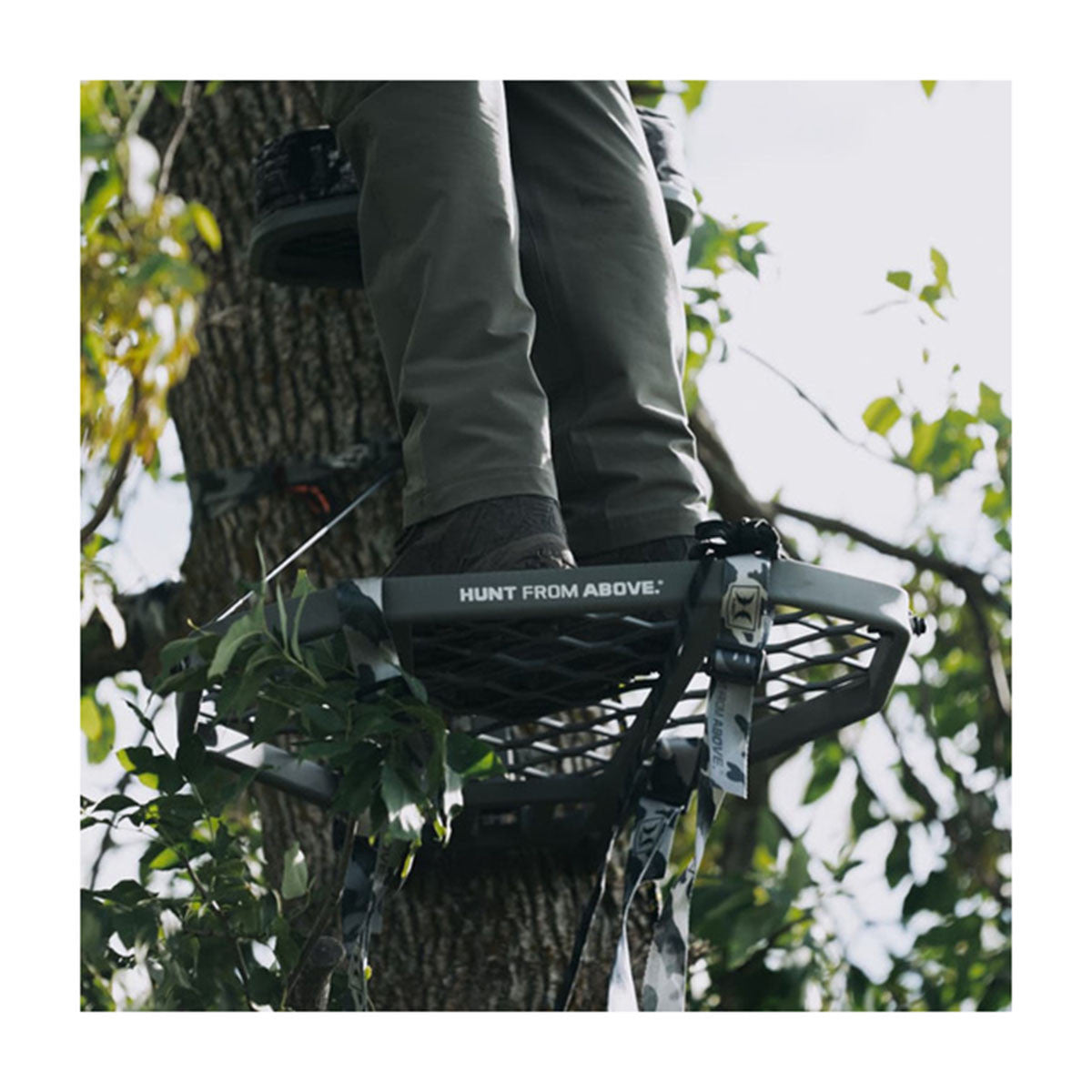 Hawk Helium XL Hang-On Treestand Detailed Image