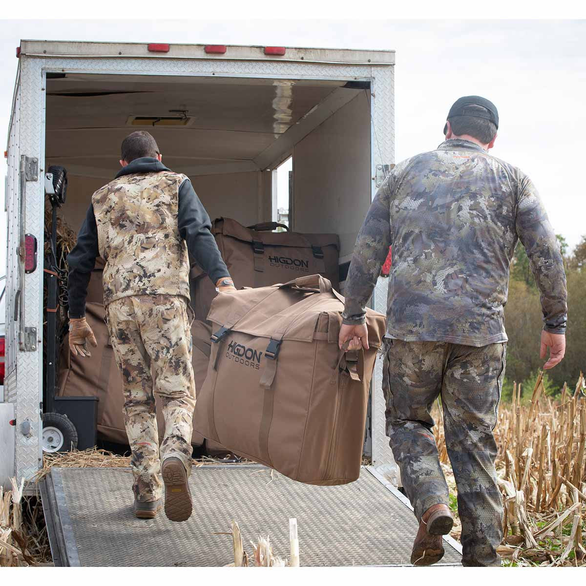 Higdon Outdoors FLATS Silhouette Decoy Bag Two-Person Carrying Image