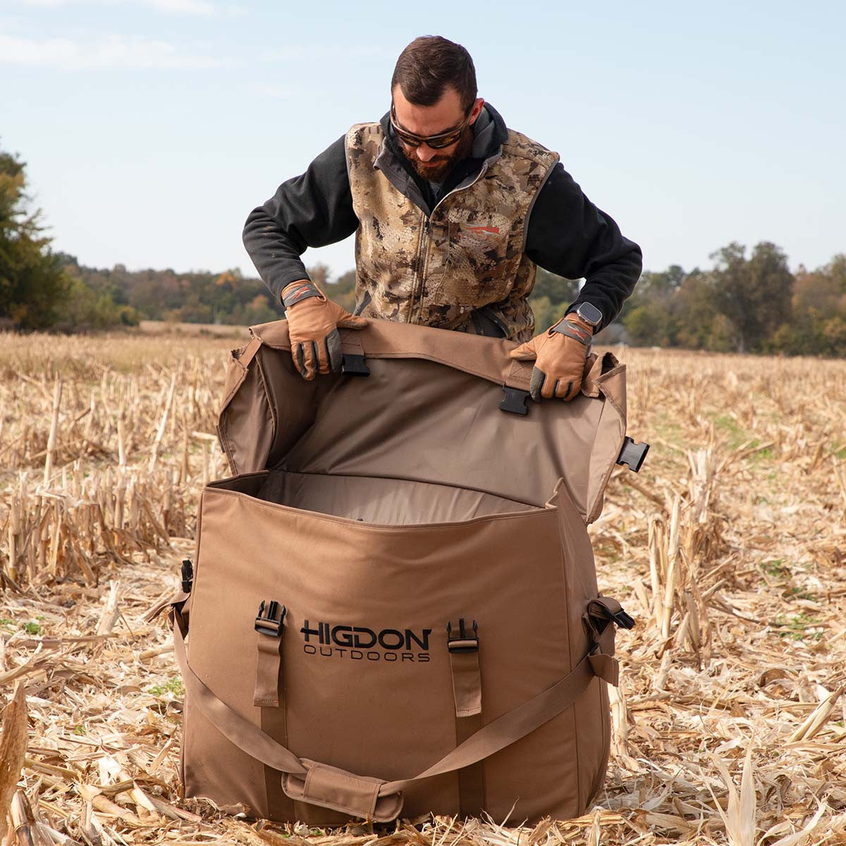 Higdon Outdoors FLATS Silhouette Decoy Bag In-the-Field Image