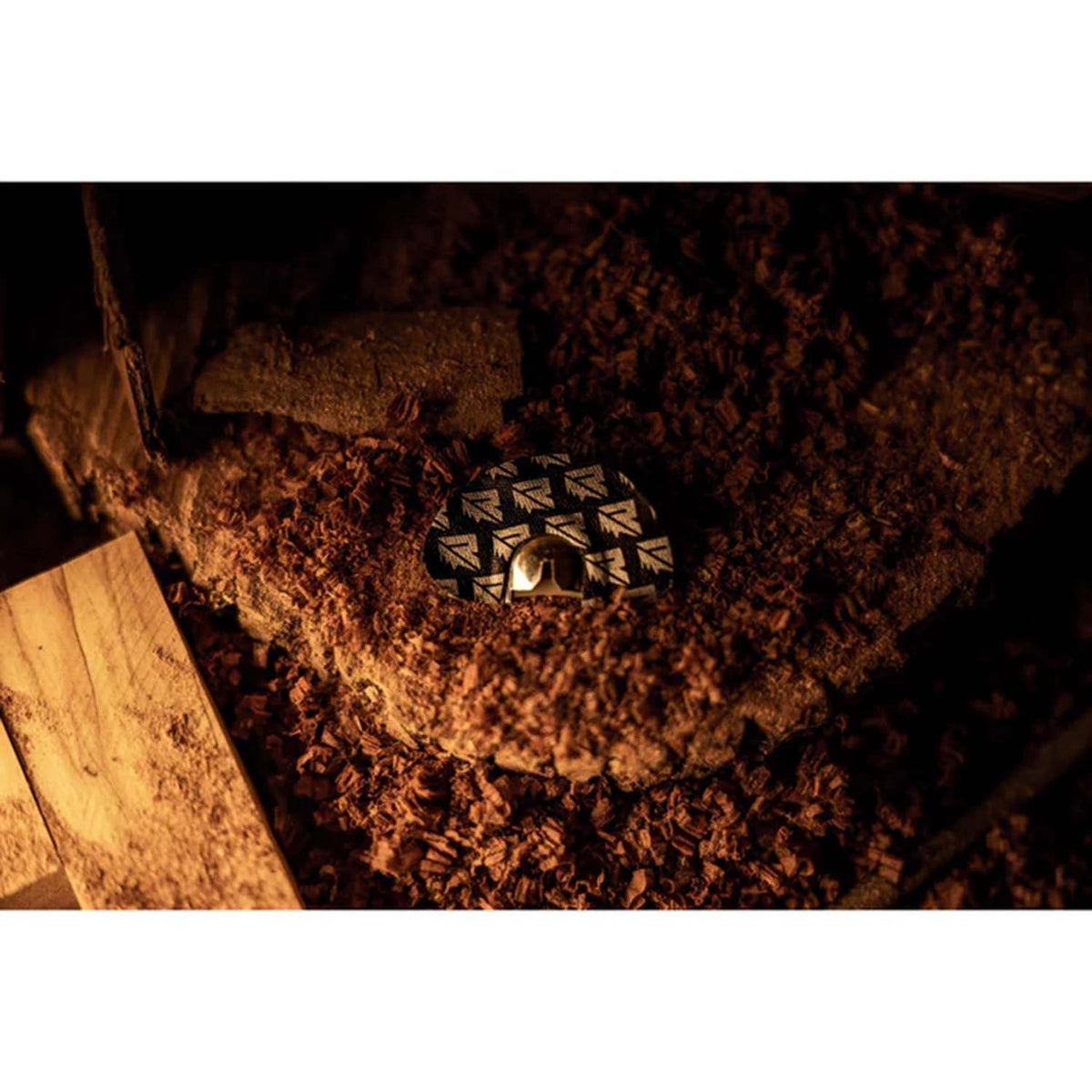 Riven Comet Small Dome Elk Call Mood Image