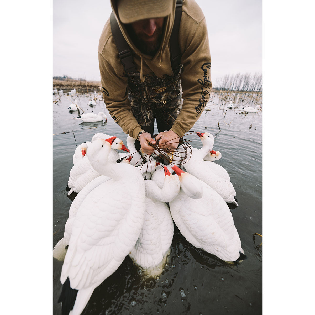 HEYDAY HydroFoam Snow Goose Floater Decoys Lifestyle Image