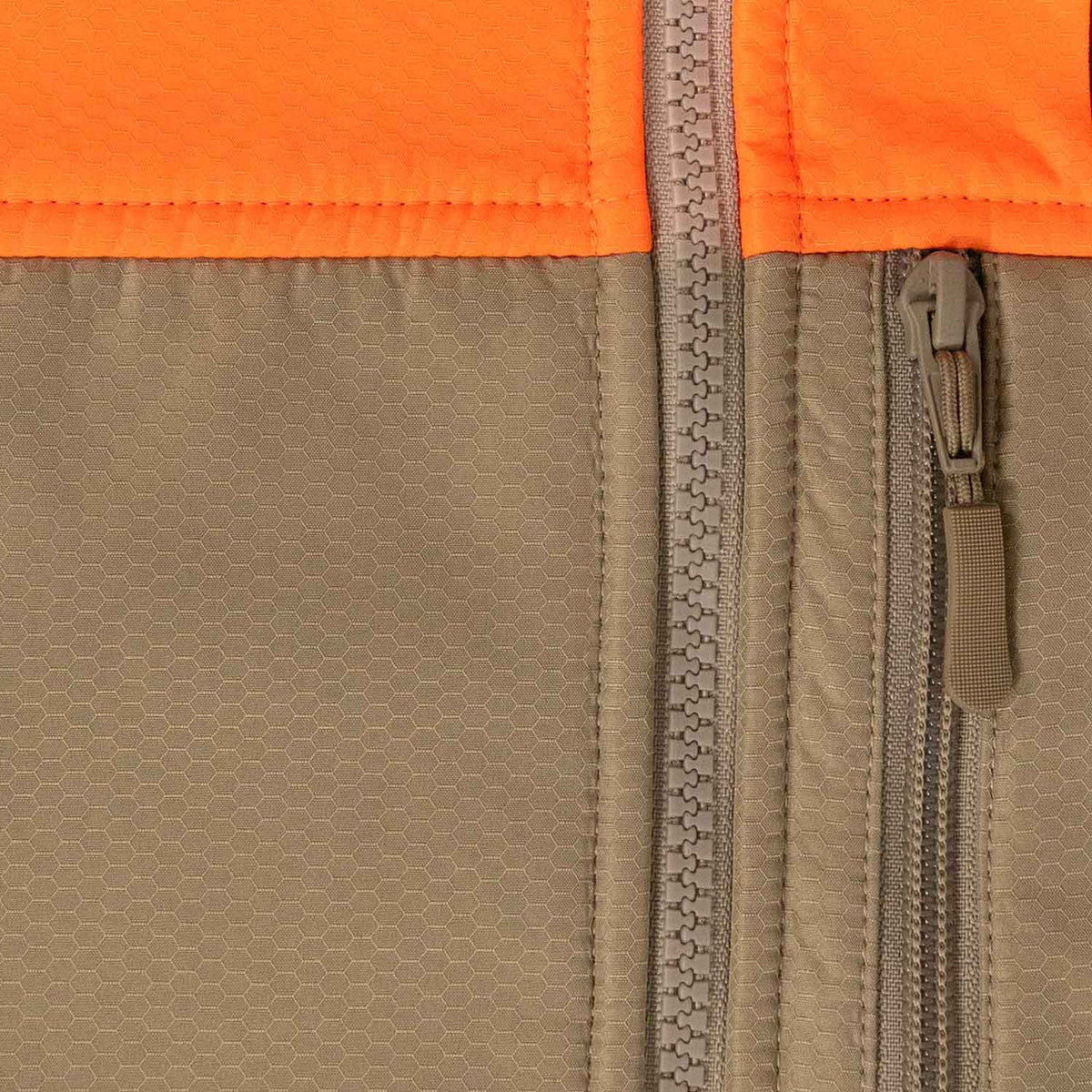 Zippers Image of the Rogers Youth Upland Jacket.