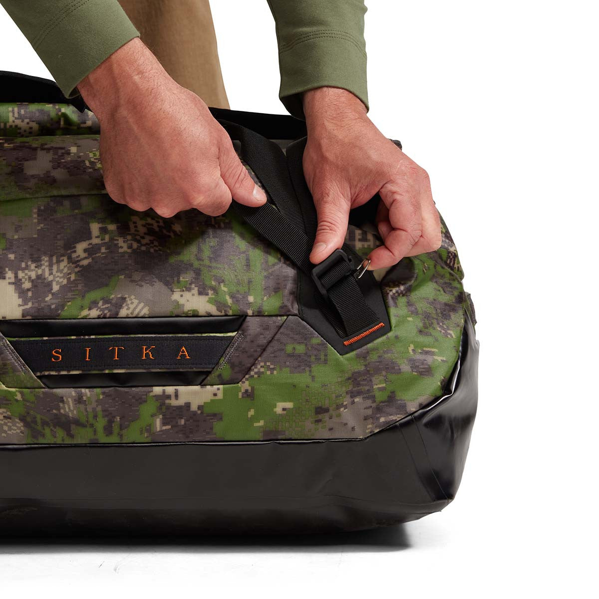 Sitka Drifter Duffel 50L Details Image.