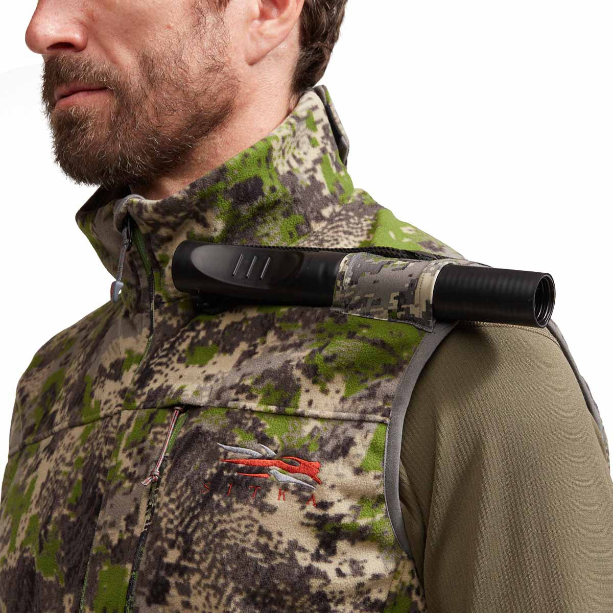 Sitka Stratus Vest Shoulder Strap Image in Optifade Cover