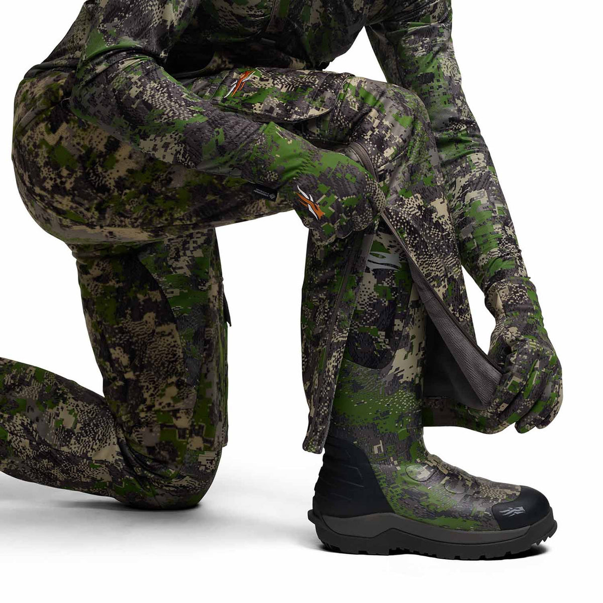 Sitka Men's Stratus Bib Lower Leg Zipper Image
