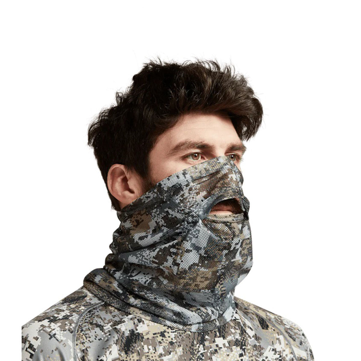 Sitka Face Mask Model Image in Elevated II