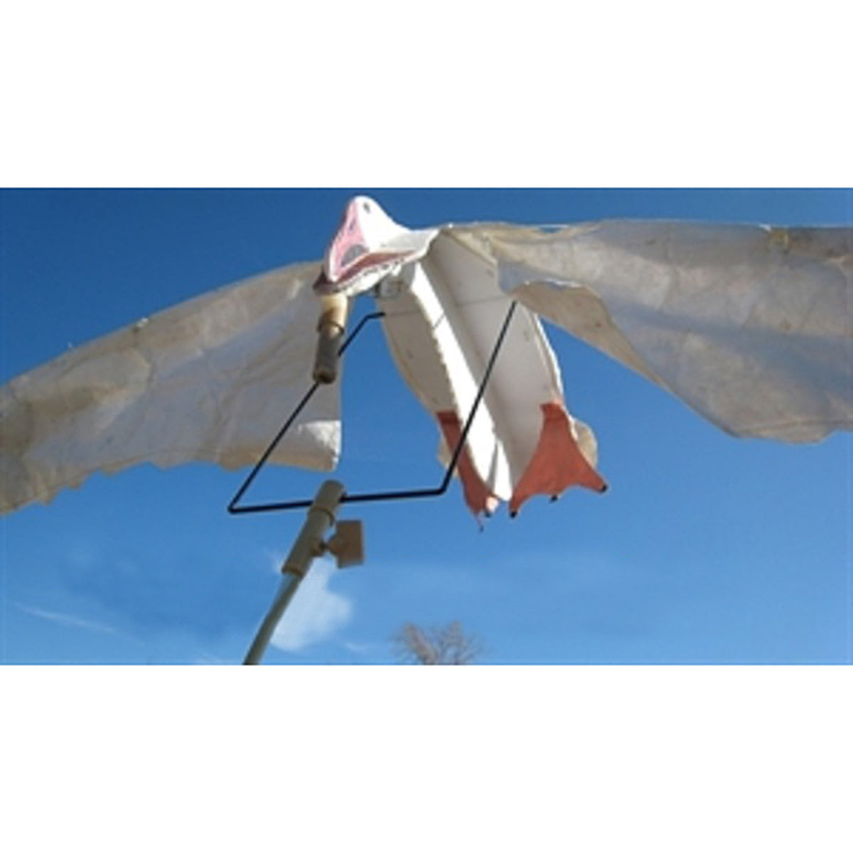 Flag Bracket For Flapping Decoys