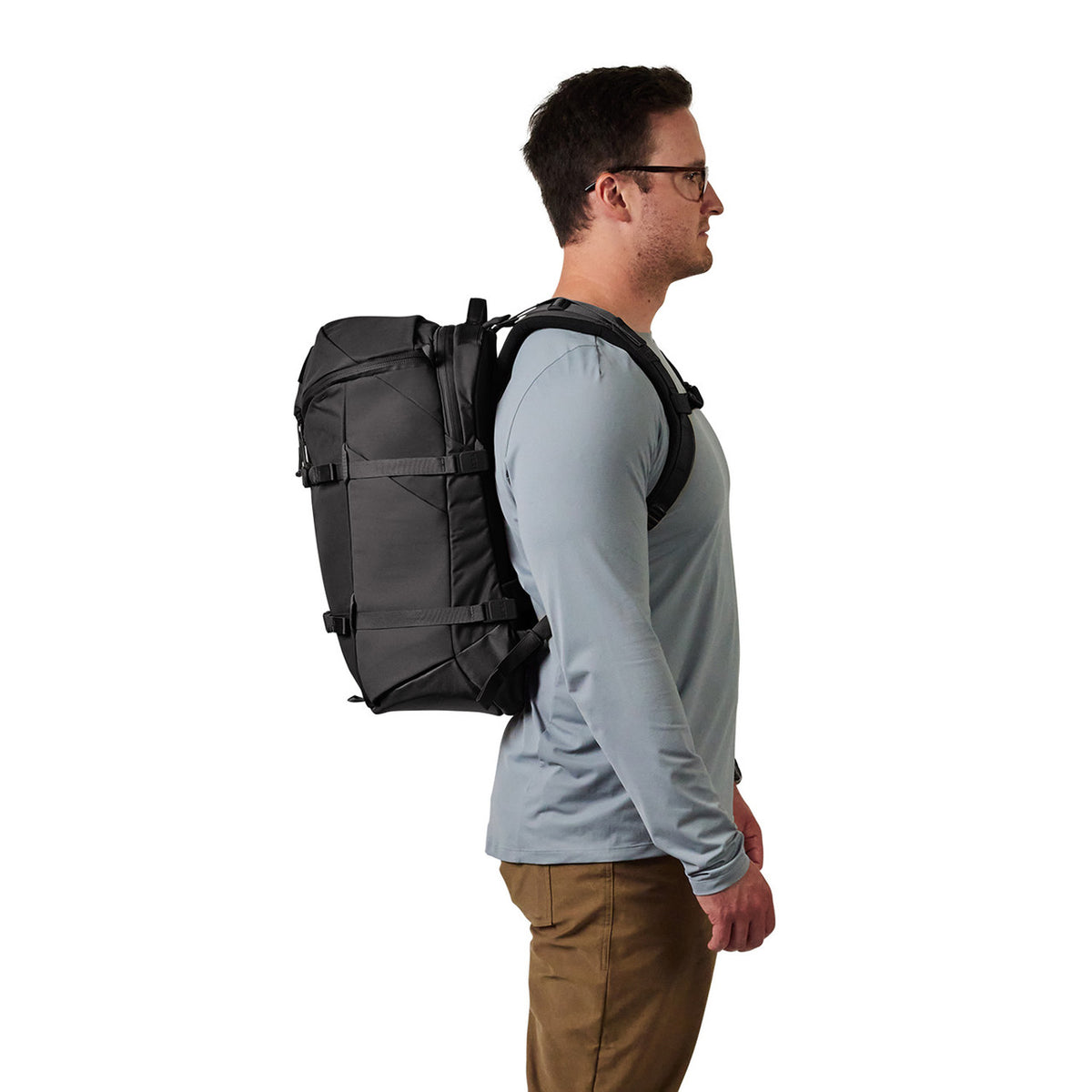 Yeti Rancher Backpack Black Side Model Image in 27L