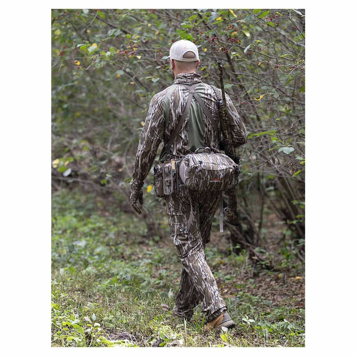 ALPS OutdoorZ Turkey Tracker Hybrid Lumbar/Fanny Pack System Lifestyle Image in Mossy Oak Original Bottomland