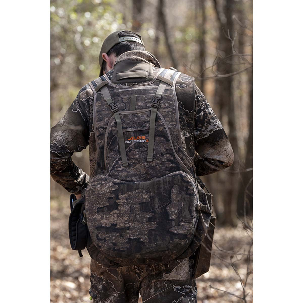 ALPS OutdoorZ Grand Slam Turkey Vest, Realtree Timber Lifestyle Image