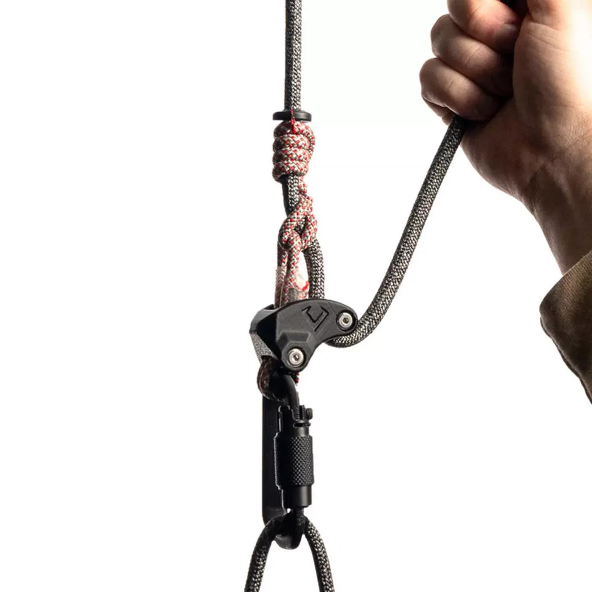 In use image of the Arsenal 7Mm Glyde Tether.