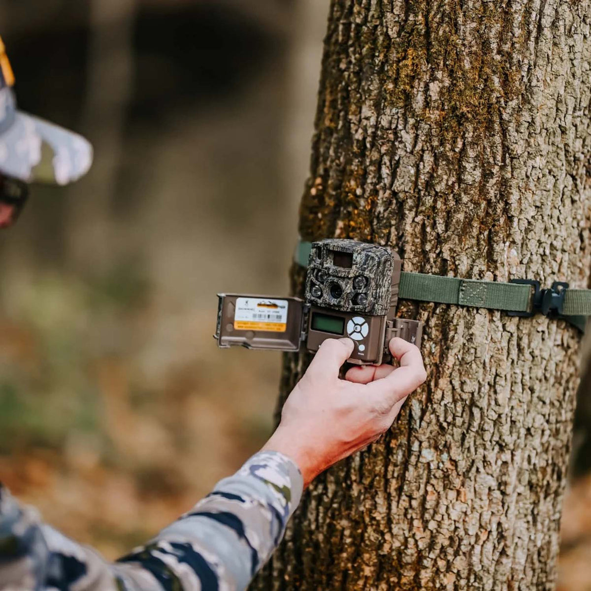 Browning Strike Force FHDR40 Game Camera Field Image