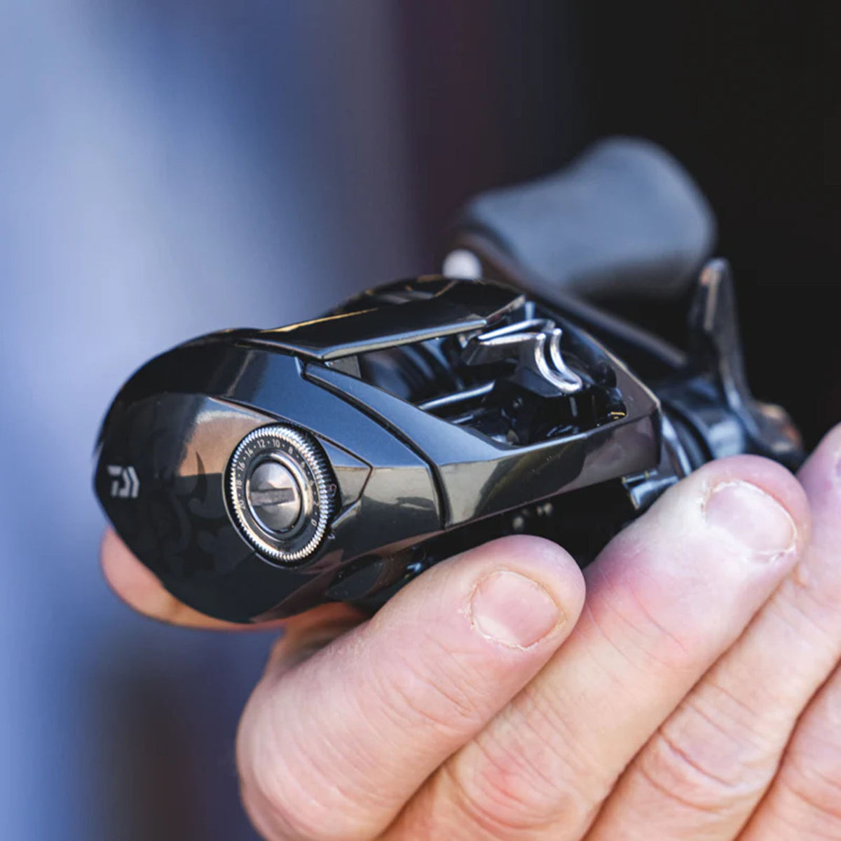 Daiwa Tatula SV70 Baitcasting Reel Side Image
