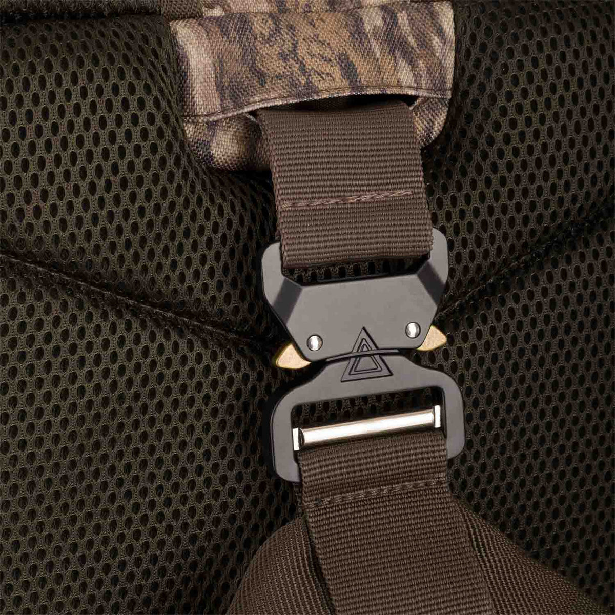 Tree-Hugger Timber Pack Buckle Image