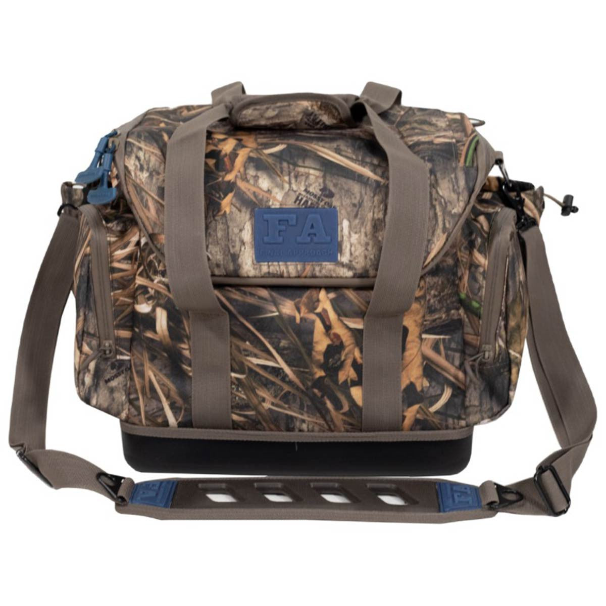 Final Approach S.U.B. Blind Bag image in Mossy Oak Habitat