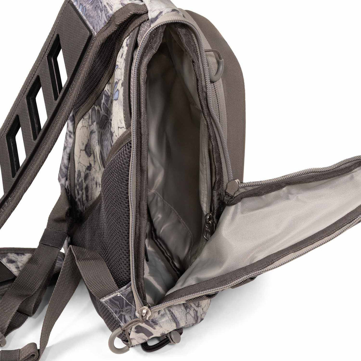 Inside front image of the Fishtacker Riverpath Chest Pack.