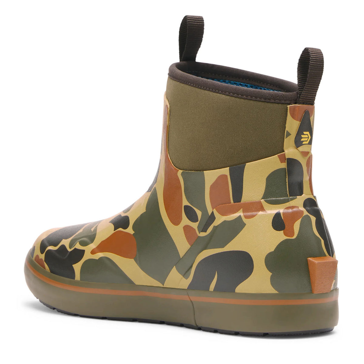 Back Image of the Lacrosse 6" Alpha Deck Boot in Hardwoods Duck Camo