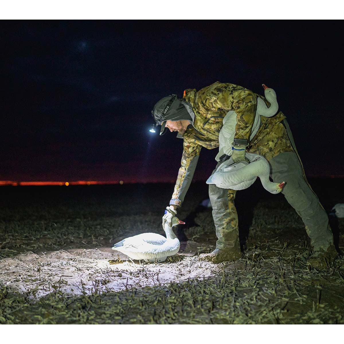 HEYDAY HydroFoam Snow Goose Floater Decoys Lifestyle Image