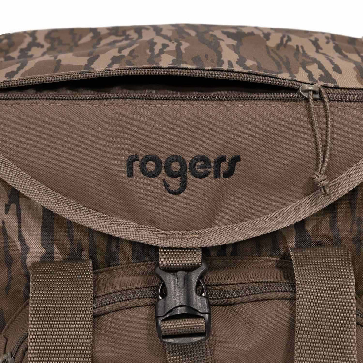 Front buckle image of the Rogers Core Blind Bag.