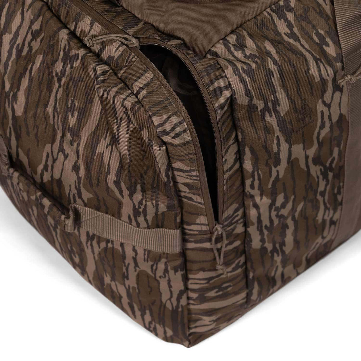 Zipper image of the Rogers XXL Duffel Bag.