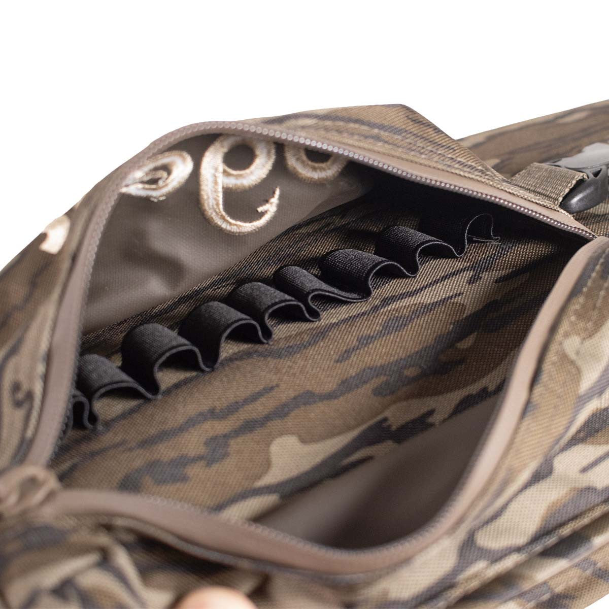inside pocket image of Rogers Sporting Goods 54" Quick Dry Floating Shotgun Case.