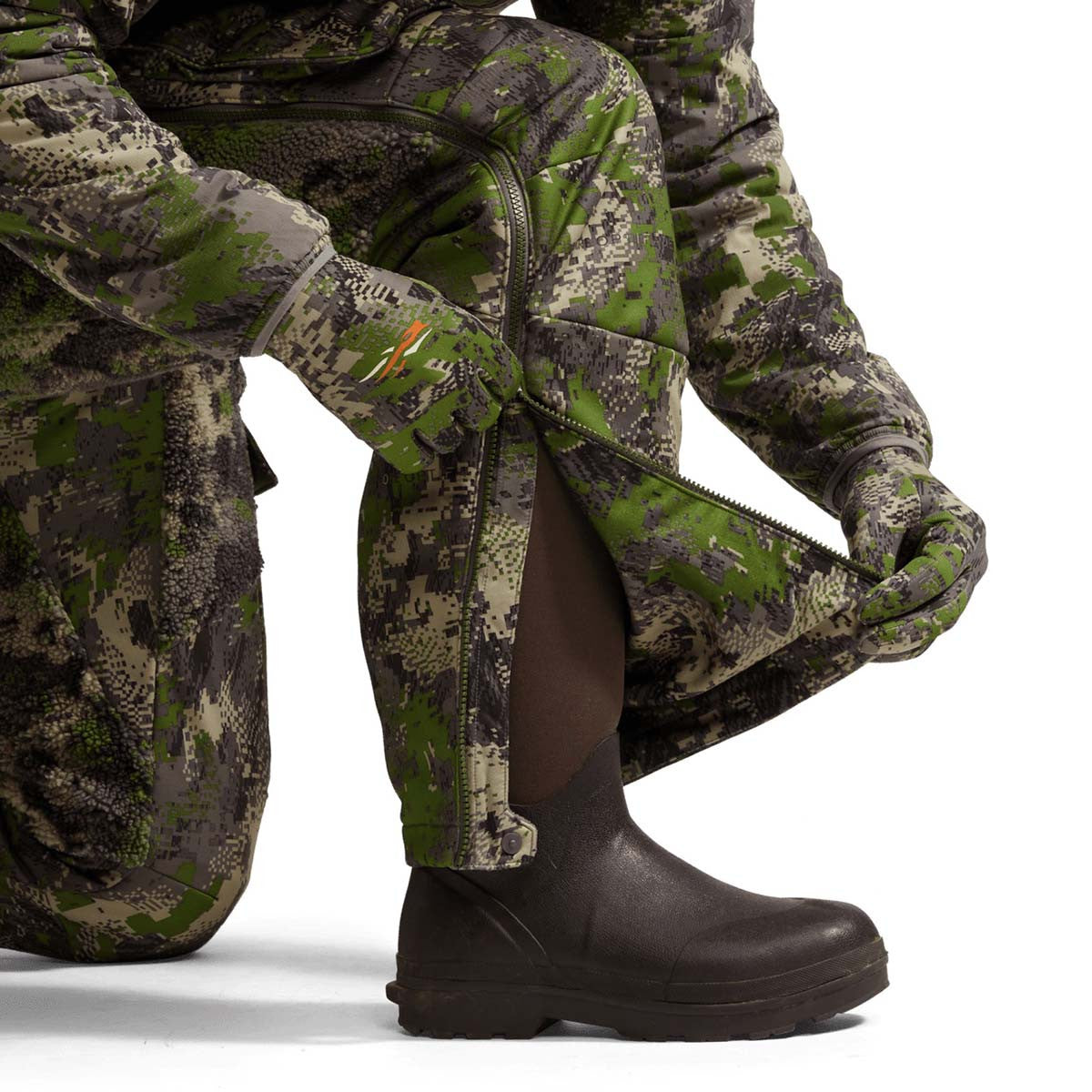 Sitka Fanatic Bib Leg Zippers Image in Optifade Cover
