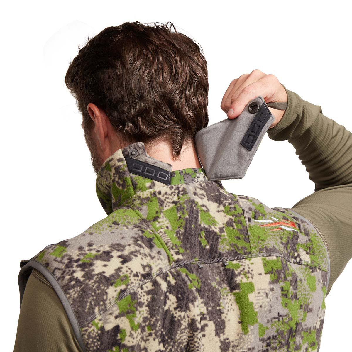 Sitka Stratus Vest Back Collar Image in Optifade Cover