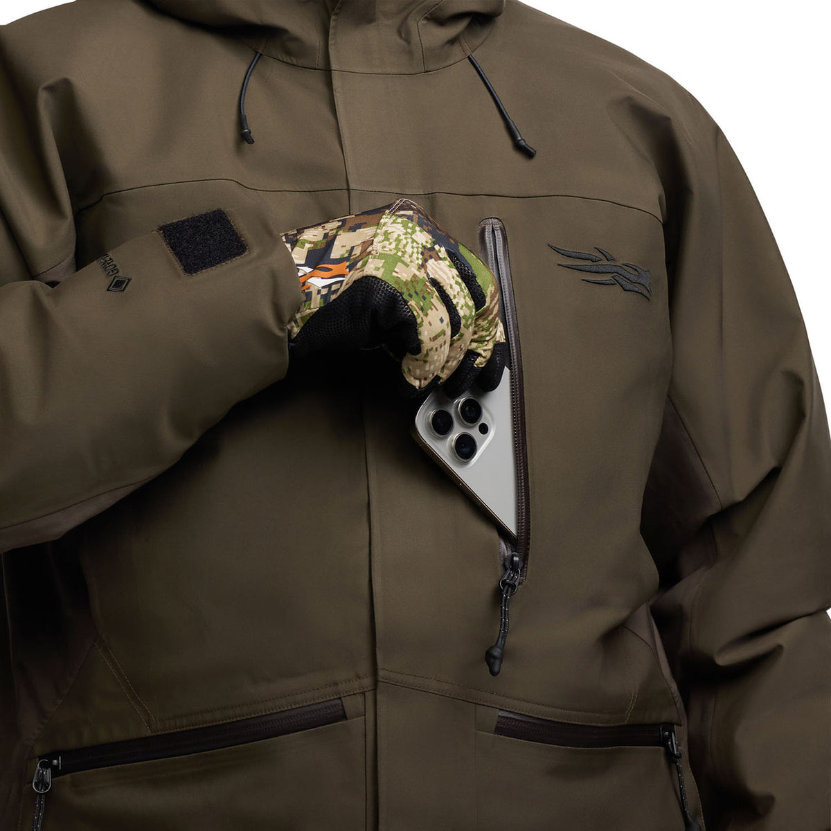 Sitka Blizzard Pro Parka Chest Pocket Image