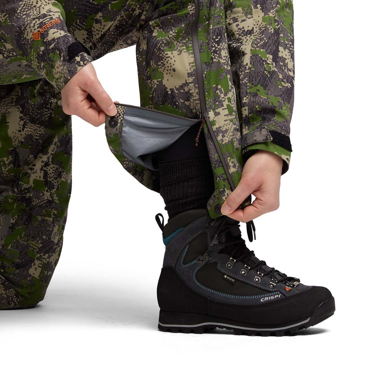 Sitka Women's Dew Point Hunting Pant Zippered Leg Cuff Image
