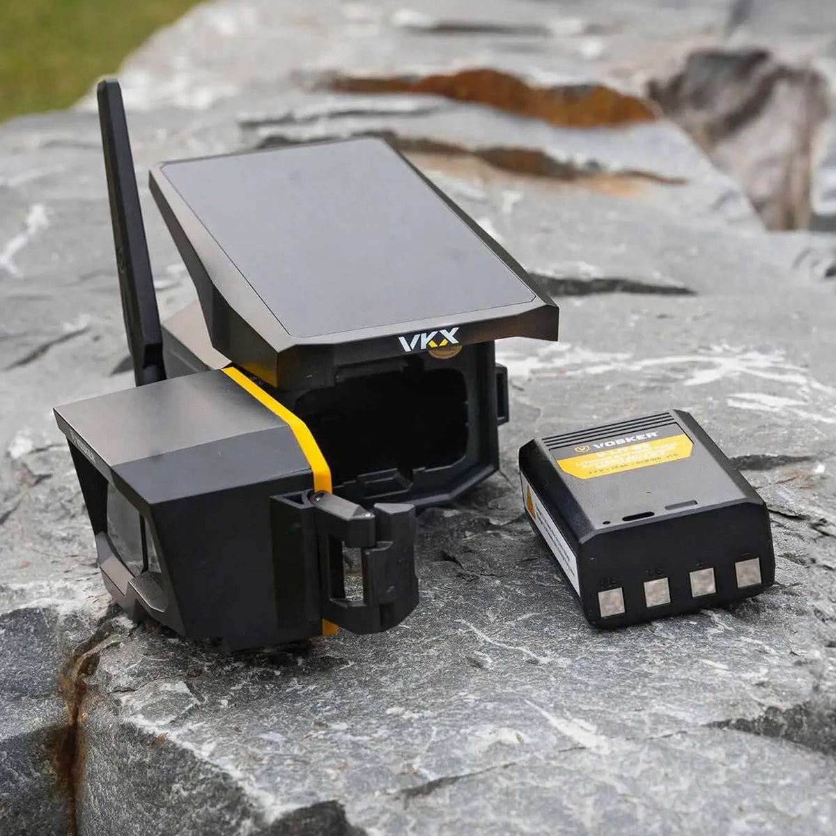 Vosker VKX Solar Powered 4G-LTE Dual Sim Security Camera Components