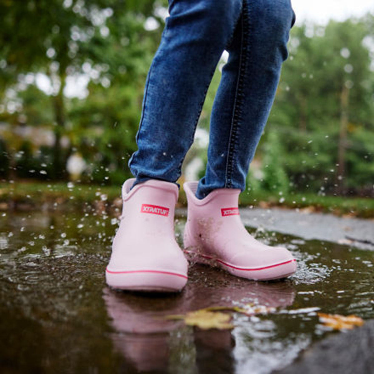Xtratuf Tufs Youth Girl's Biolite Ankle Deck Boot Lifestyle Image