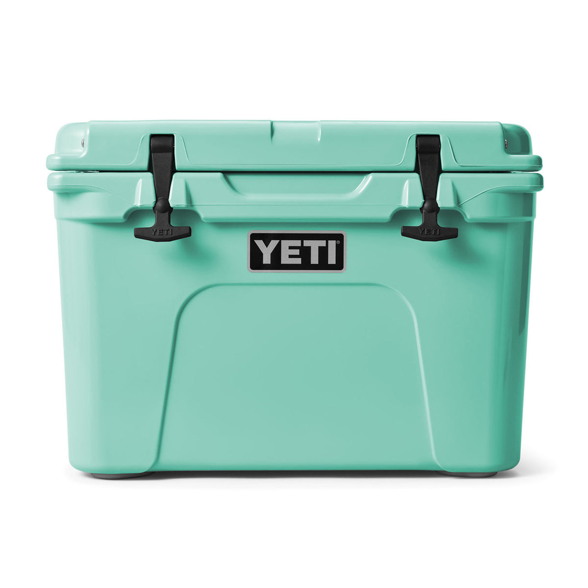 Yeti Tundra 35 Hard-Sided Cooler Image in Seafoam